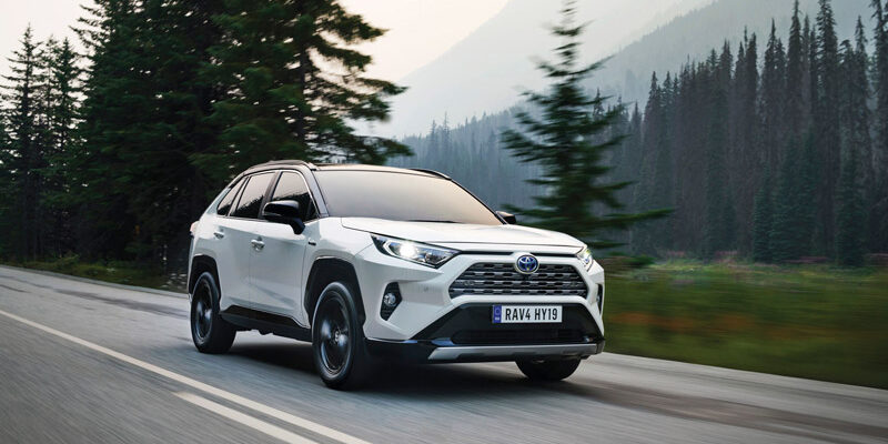 2019-toyota-rav4-ext-01-691056