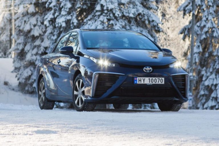 Protéger votre voiture Toyota en hiver